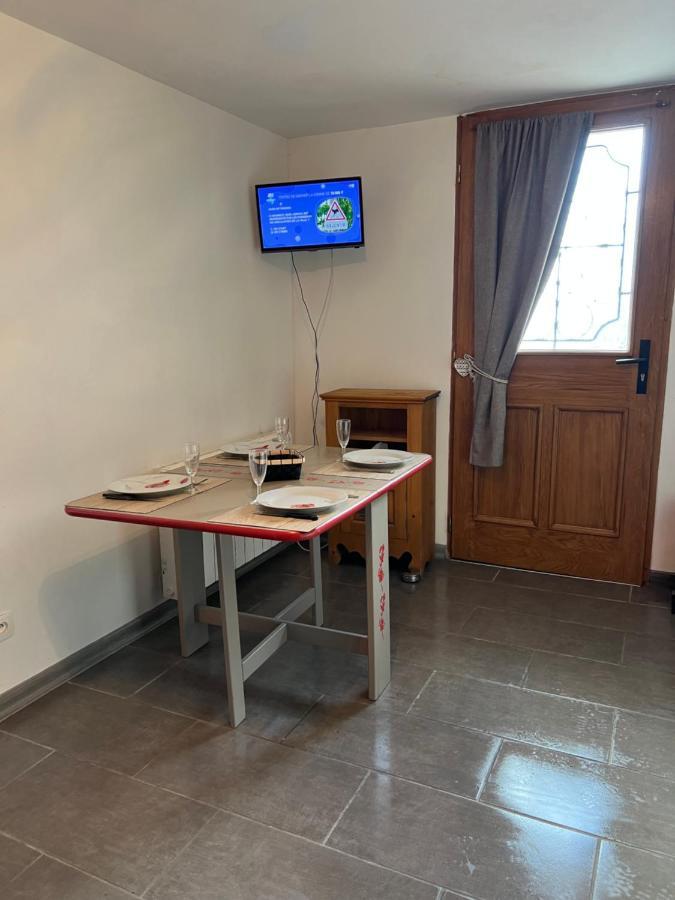 Tres Bel Appartement Bleu Montclar  Exteriör bild