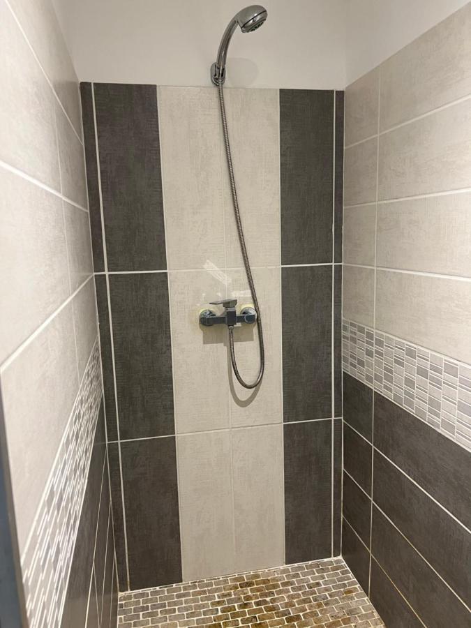 Tres Bel Appartement Bleu Montclar  Exteriör bild